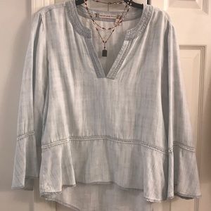 Chelsea & Violet bell sleeve faded denim